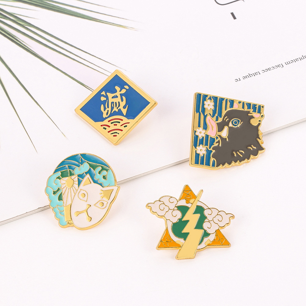 1 adet Anime Ürünleri Pin Roze - Anime Merchandise Logo incelemesi ve fiyatı